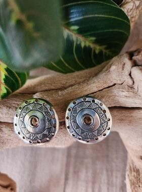 TierraCast Ethnic Design Clip-On Earring Compnent in an Antiqued Silver Finish